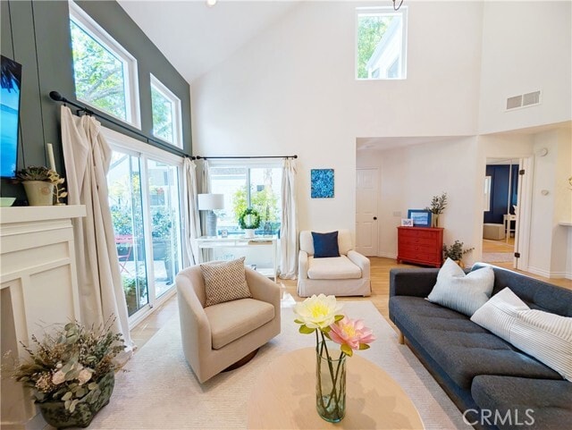 Foto del edificio - 631 Springbrook N