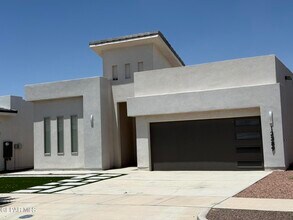 Building Photo - 13389 Carterton Ave