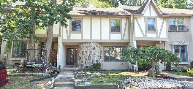 Building Photo - 620 Jaeger Ct