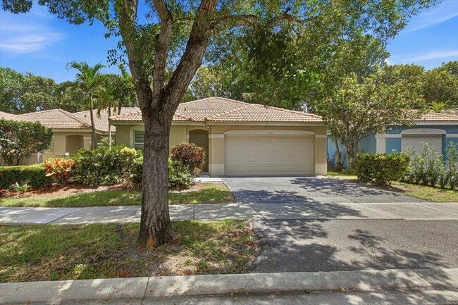 Building Photo - 4112 Pine Ridge Ln