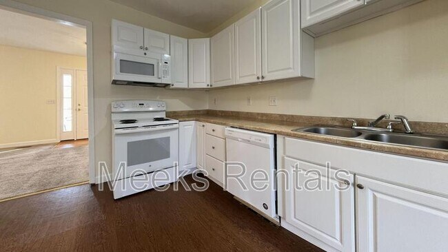 Foto del edificio - 328 Mill Rd