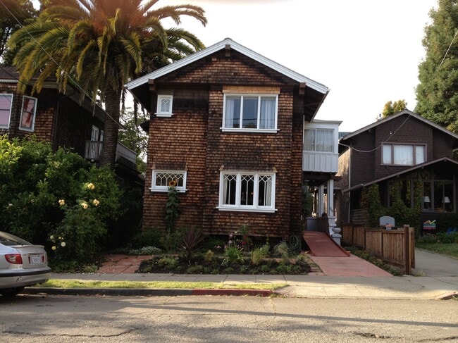 2615 Parker St. - 2615 Parker St