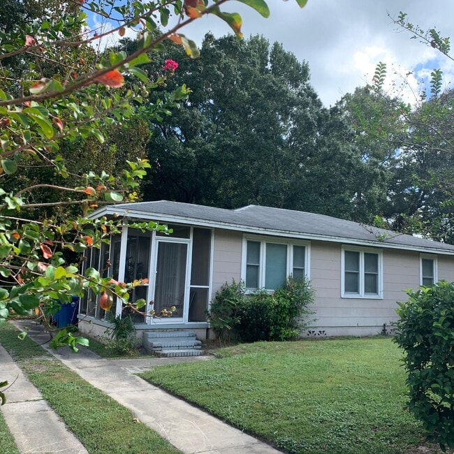 Building Photo - 5803 Poitier Dr