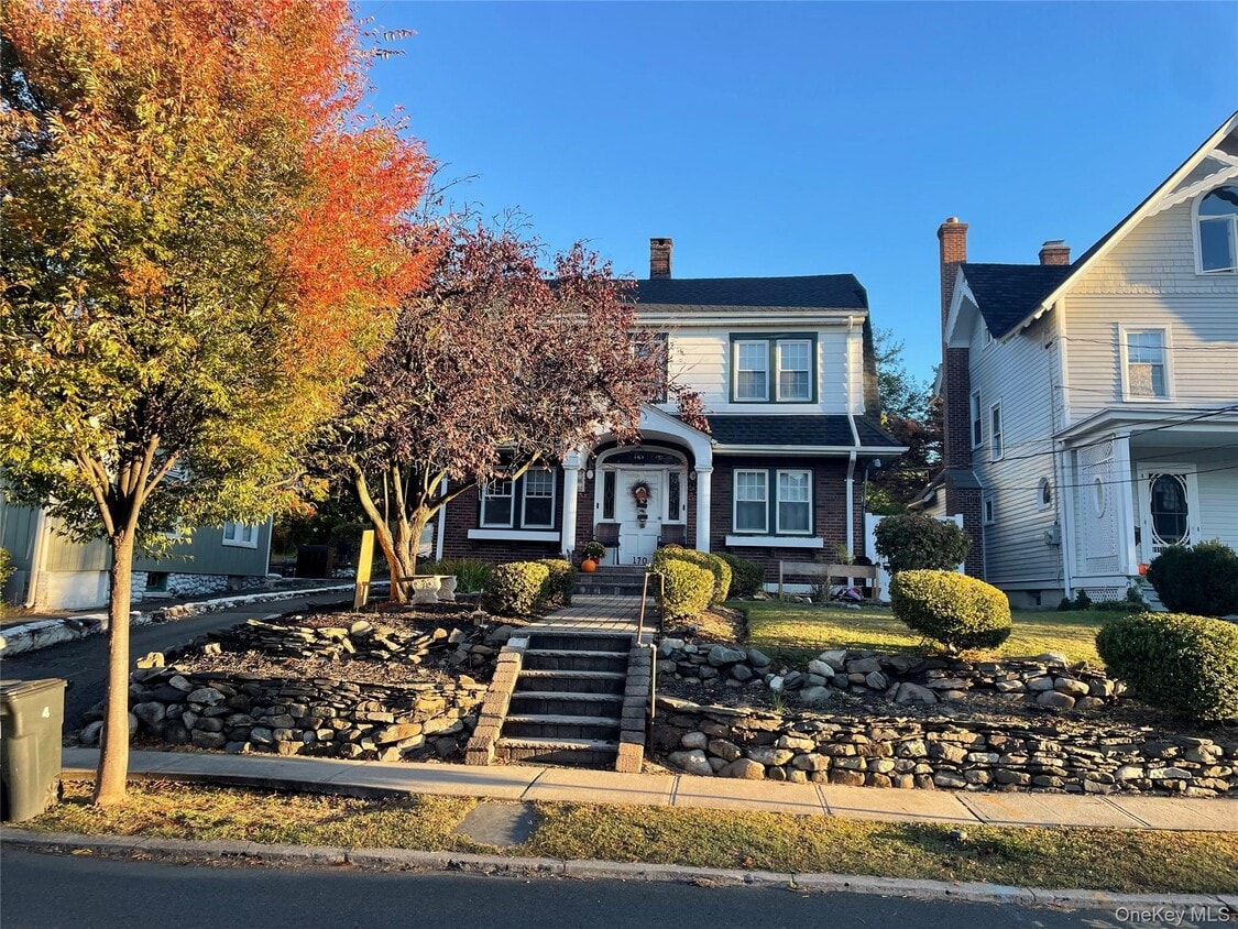 Primary Photo - 170 High Ave