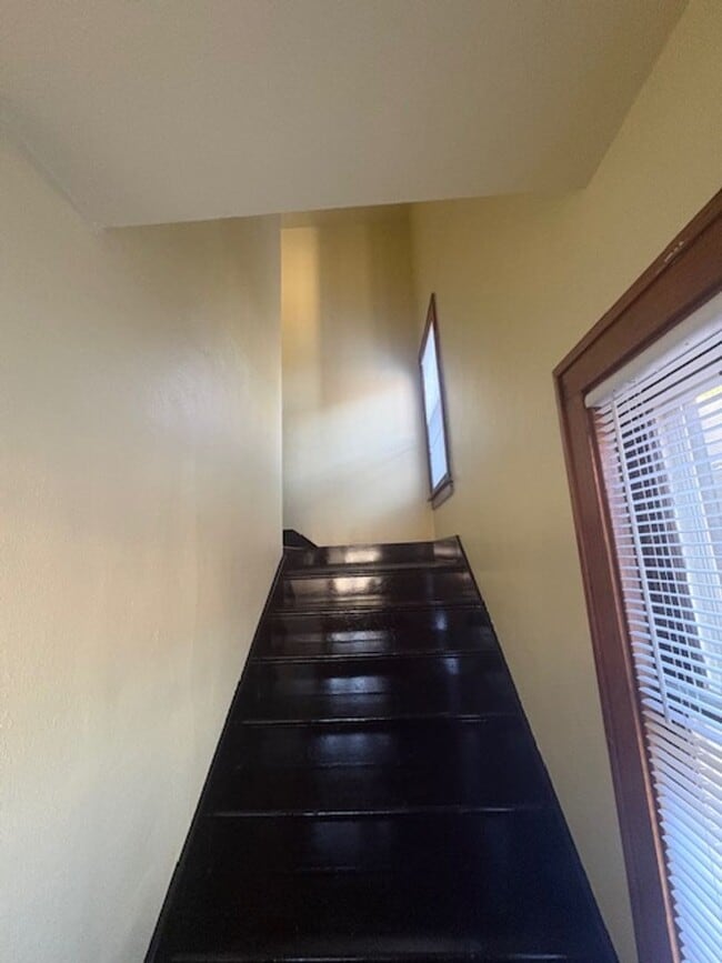 Foto del edificio - 1208 NE Jefferson Ave