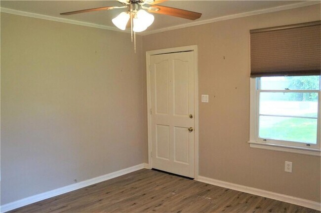 Foto del edificio - 212 W 20th Ave