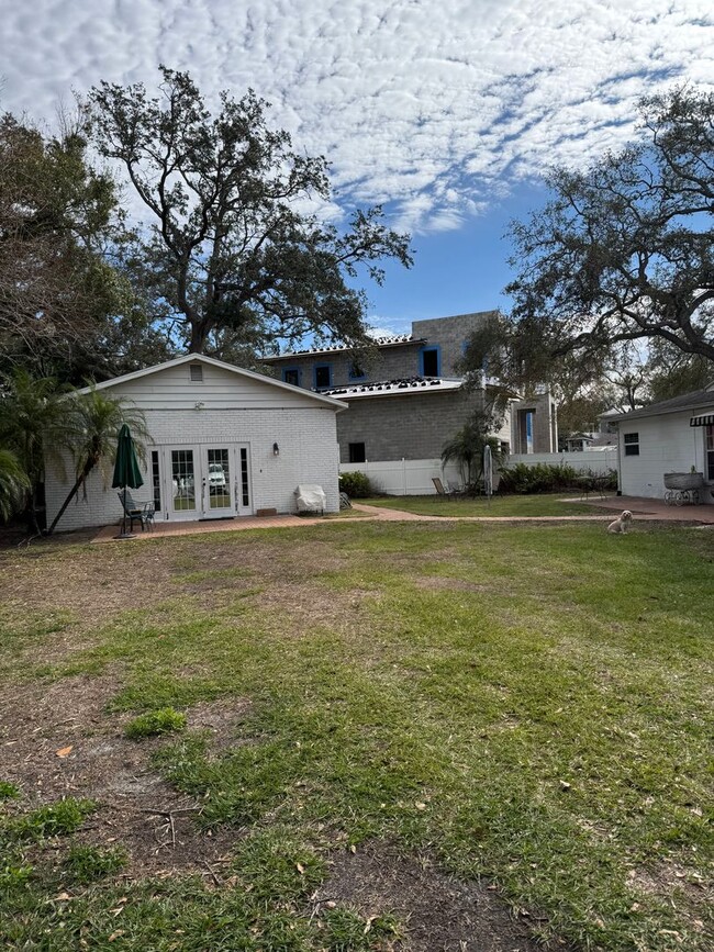 Foto del edificio - Ballast Point Carriage House