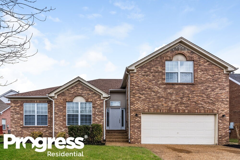 114 Fieldcrest Dr, Hendersonville, TN 37075 House Rental in