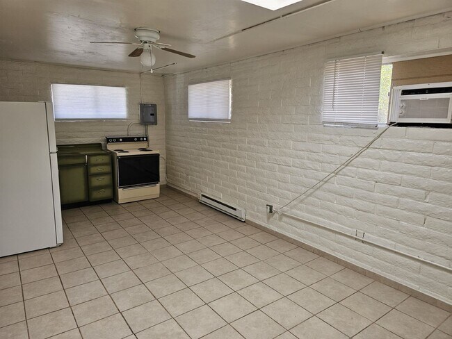 Foto del edificio - 3441 N Mountain Ave