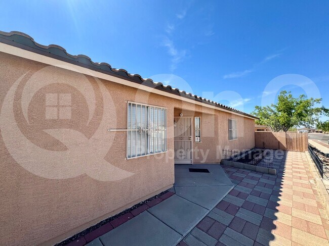 Foto del edificio - 2152 W Burlwood Way