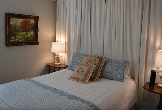 Foto del edificio - 116 Memory Ct