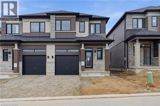 Building Photo - 660 Colborne St W