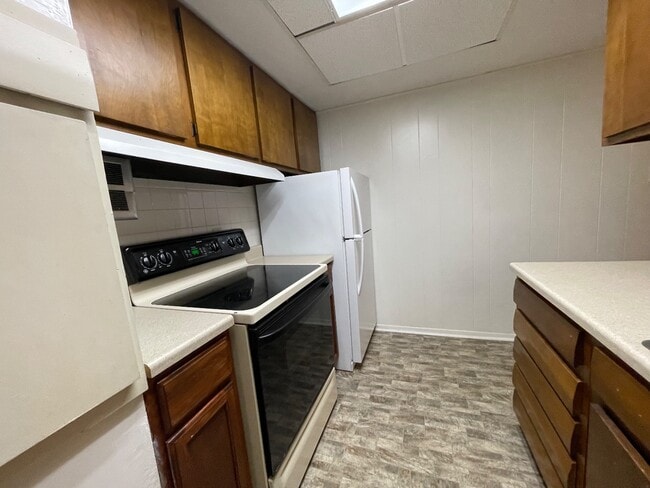 Building Photo - 1701 Ohio St