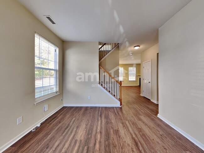 Building Photo - 5716 Running Fox Lane