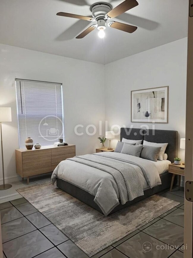 Photo - 1013 State St Apartment