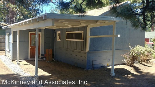 Building Photo - 2 br, 1 bath House - 1026 Lodi Rear House