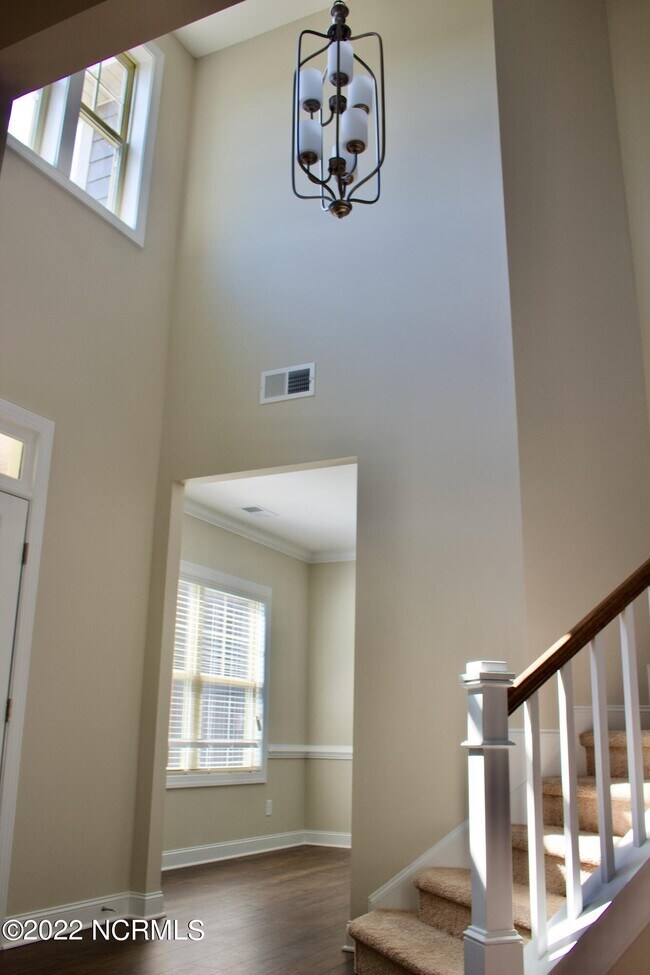 Foto del edificio - 368 Wheatfield Way