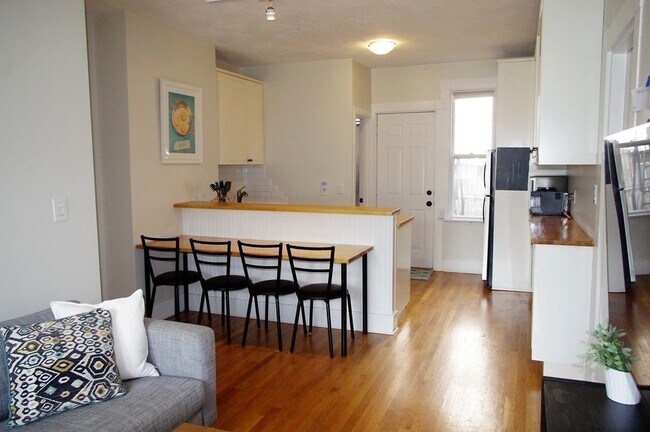 Foto del edificio - 246 Cypress St