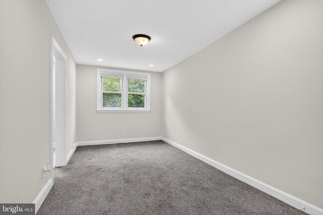 Foto del edificio - 125 W 21st St