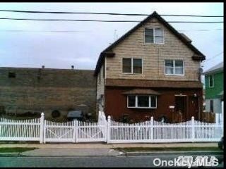 Primary Photo - 256 Ivy St