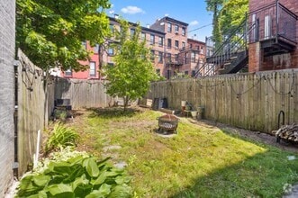 Building Photo - 59 Halsey St