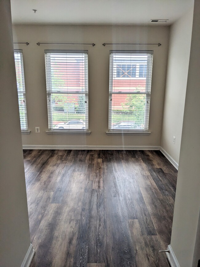 Foto del edificio - 1051 5th St SE