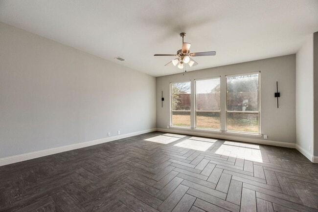 Foto del edificio - Charming 4-Bedroom plus office Home in Kreymer Estates