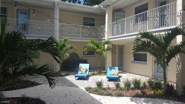Building Photo - 3012 W De Leon St