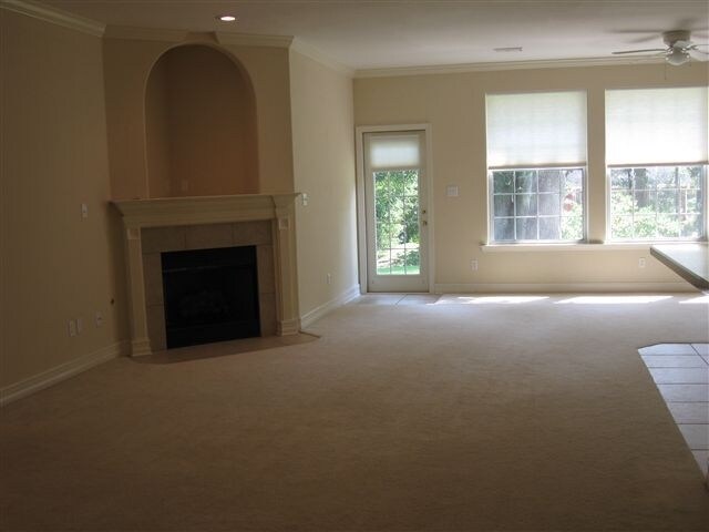 Foto del edificio - 3424 Gardenview Way