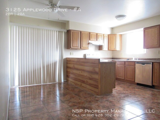 Building Photo - Northside 2 Bedroom Duplex!