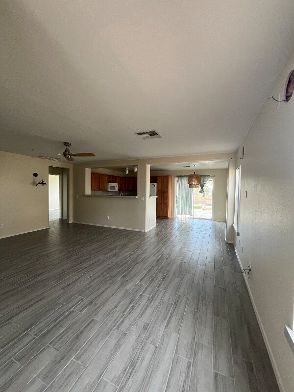Foto del edificio - 22777 W Pima St