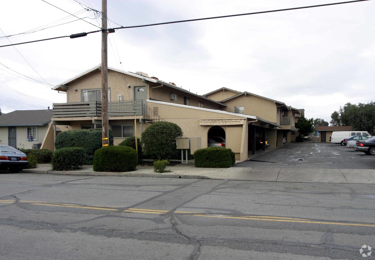 Building Photo - Wright Avenue Apartments