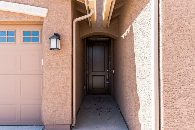 Foto del edificio - 6331 W Warner St