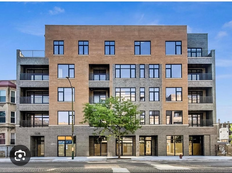 Photo - 1335 N Western Ave (Chicago, IL)