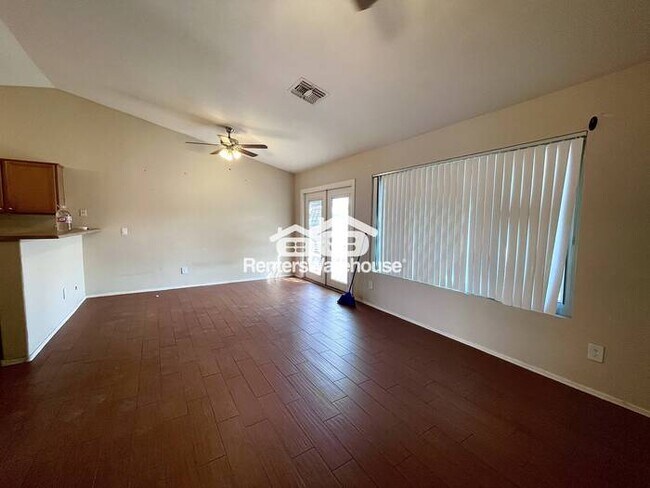 Foto del edificio - 3b 2ba $1850 South Mountain Area!