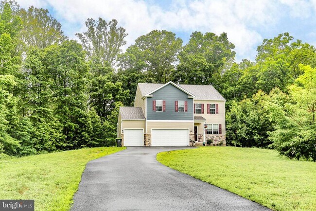 Foto del edificio - 141 Livingwood Ct