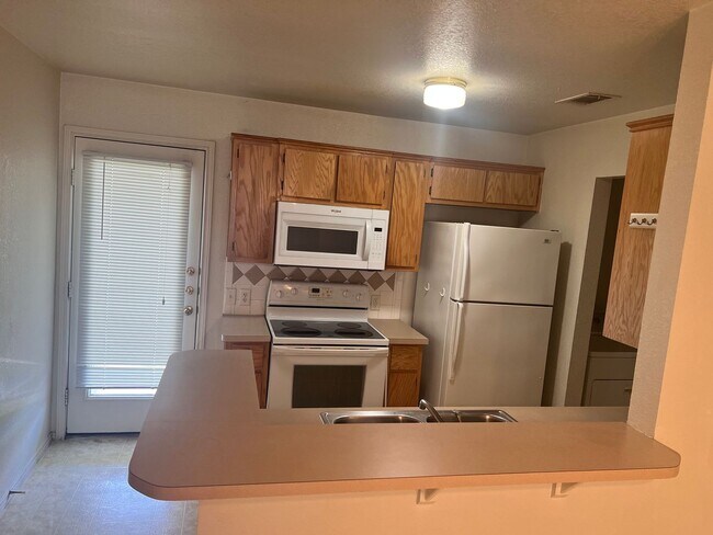Building Photo - 5702 Allstar Ct