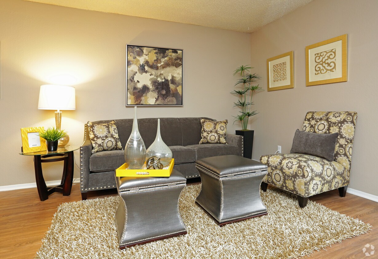 The Cottages on Edmonds Apartments in Lewisville, TX