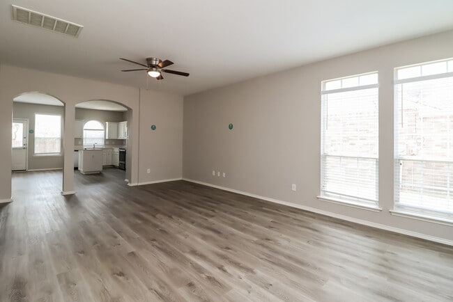 Building Photo - 1025 Maidenhair Ln