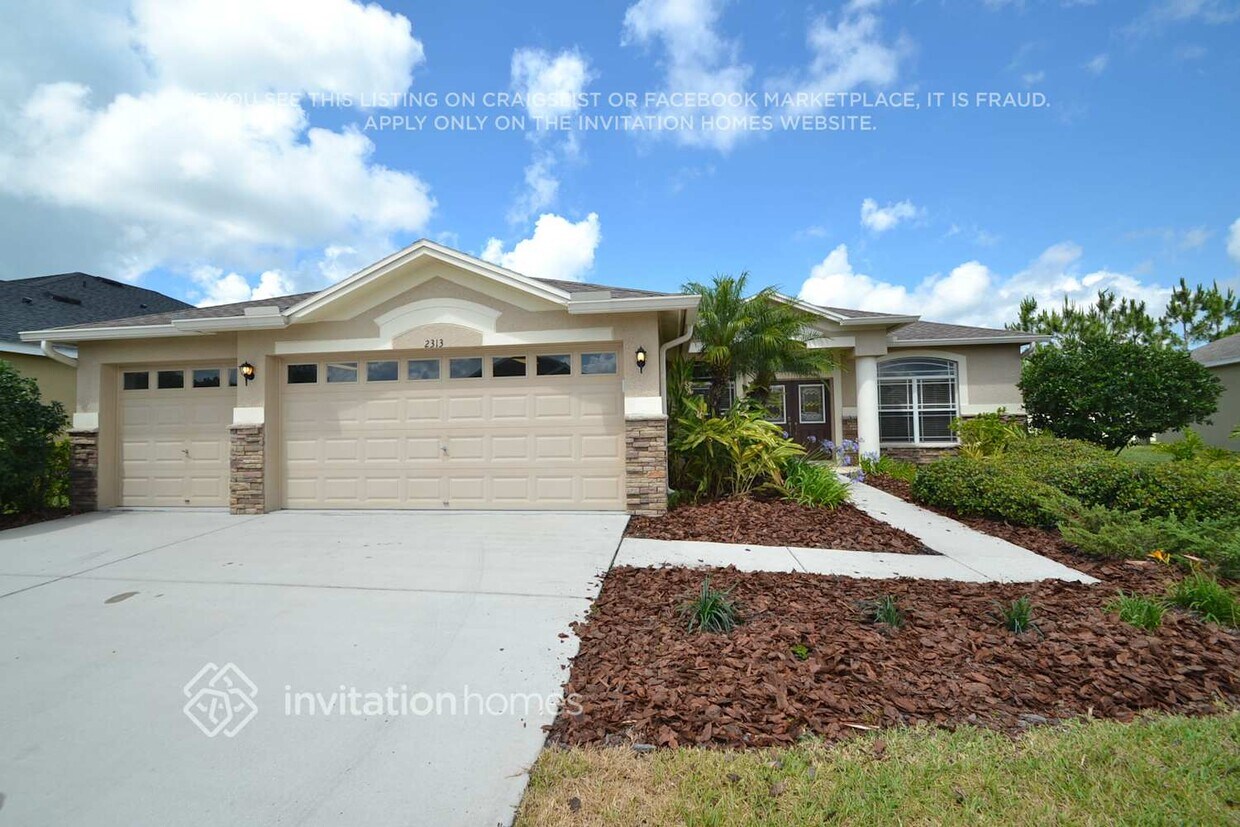 Foto principal - 2313 Nesslewood Dr