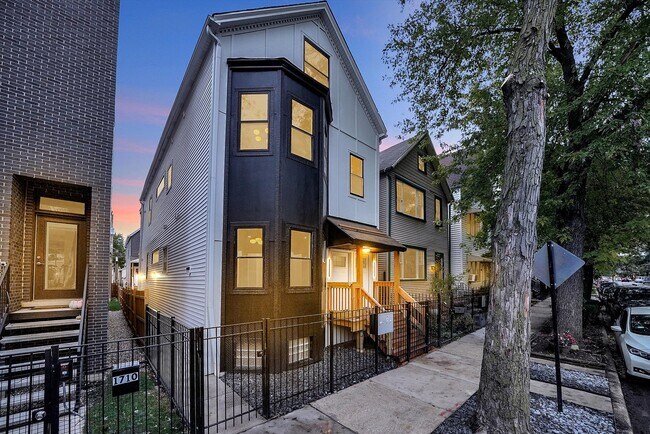 Foto del edificio - 1712 N Rockwell St