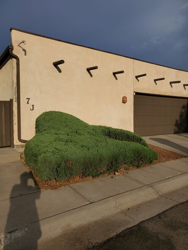 7 Bonnymede Rd Unit J, Pueblo, CO 81001 Condo for Rent in Pueblo, CO