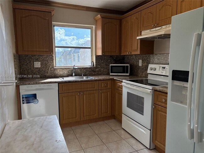 Foto del edificio - 7725 SW 86th St