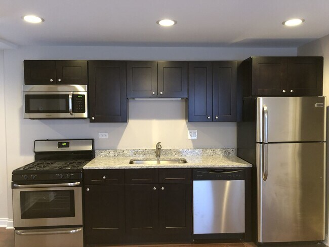 Foto del edificio - 1742 W 18th St