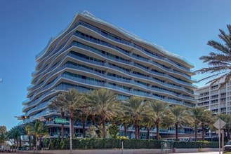 Building Photo - 9243 Collins Ave