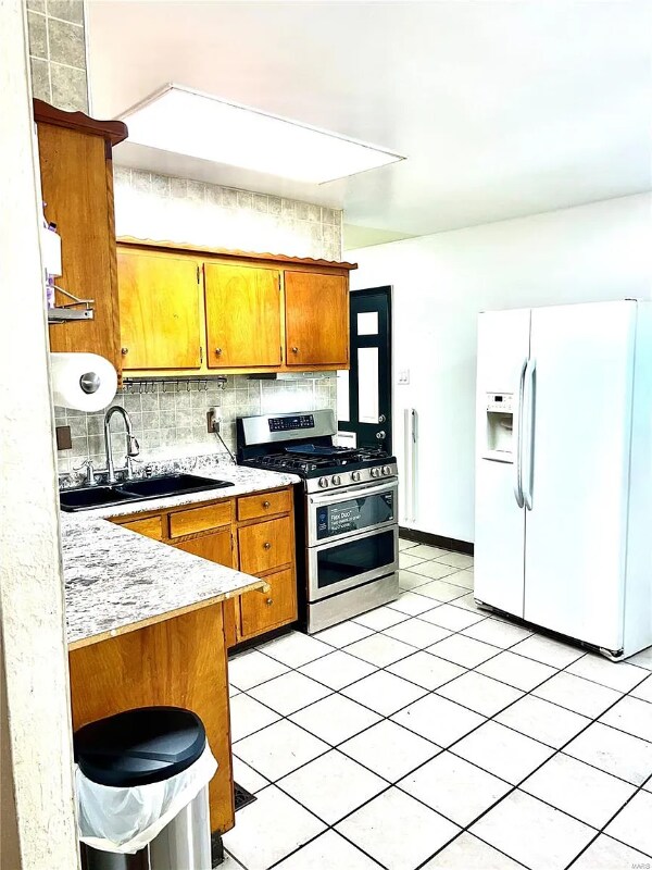 Building Photo - 1709 Andrews Dr