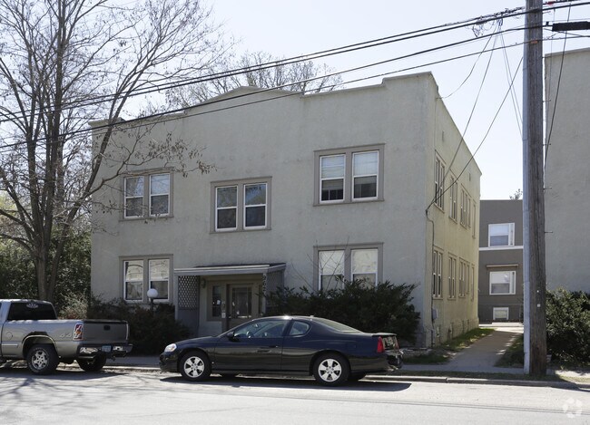 Building Photo - 960-962 29th Ave NE