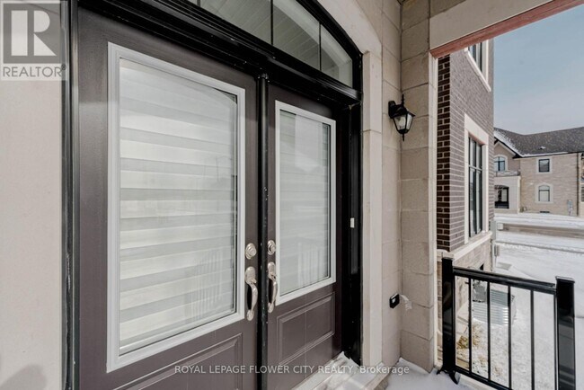 Building Photo - 518 KLEINBERG SUMMIT WAY