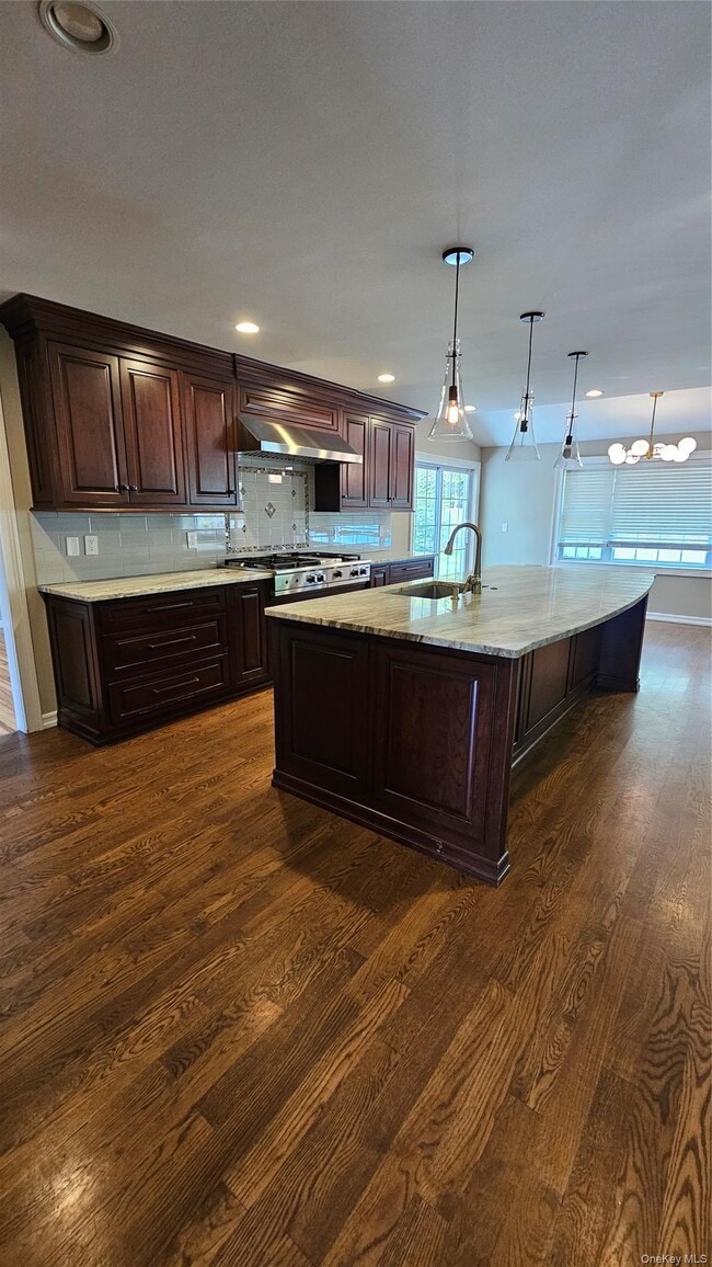 Building Photo - 72 Schriever Ln