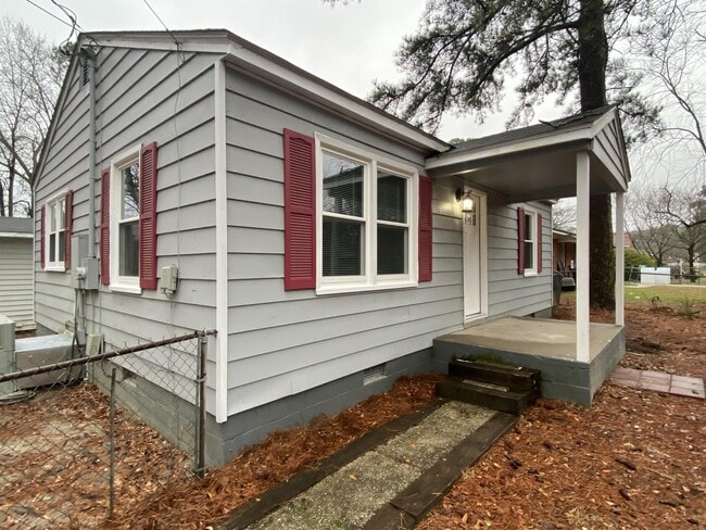 Building Photo - 1031 Revere St